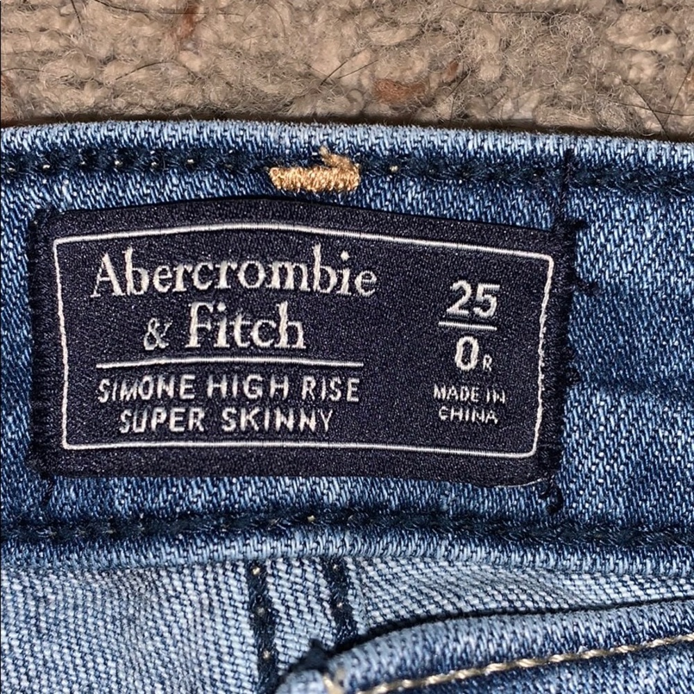 Jeans - Picture 2 of 2